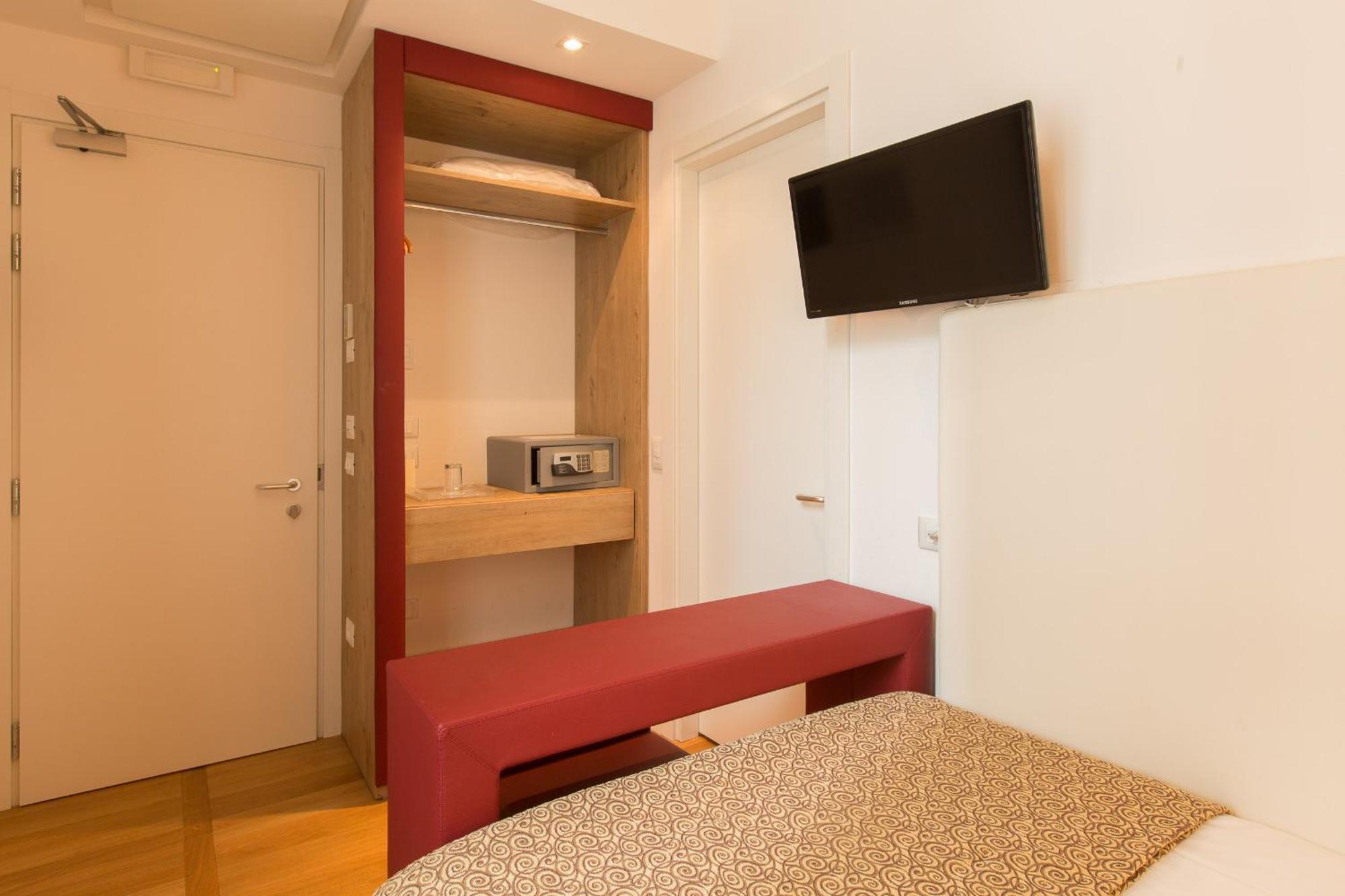 Floris Hotel Roma Cameră foto
