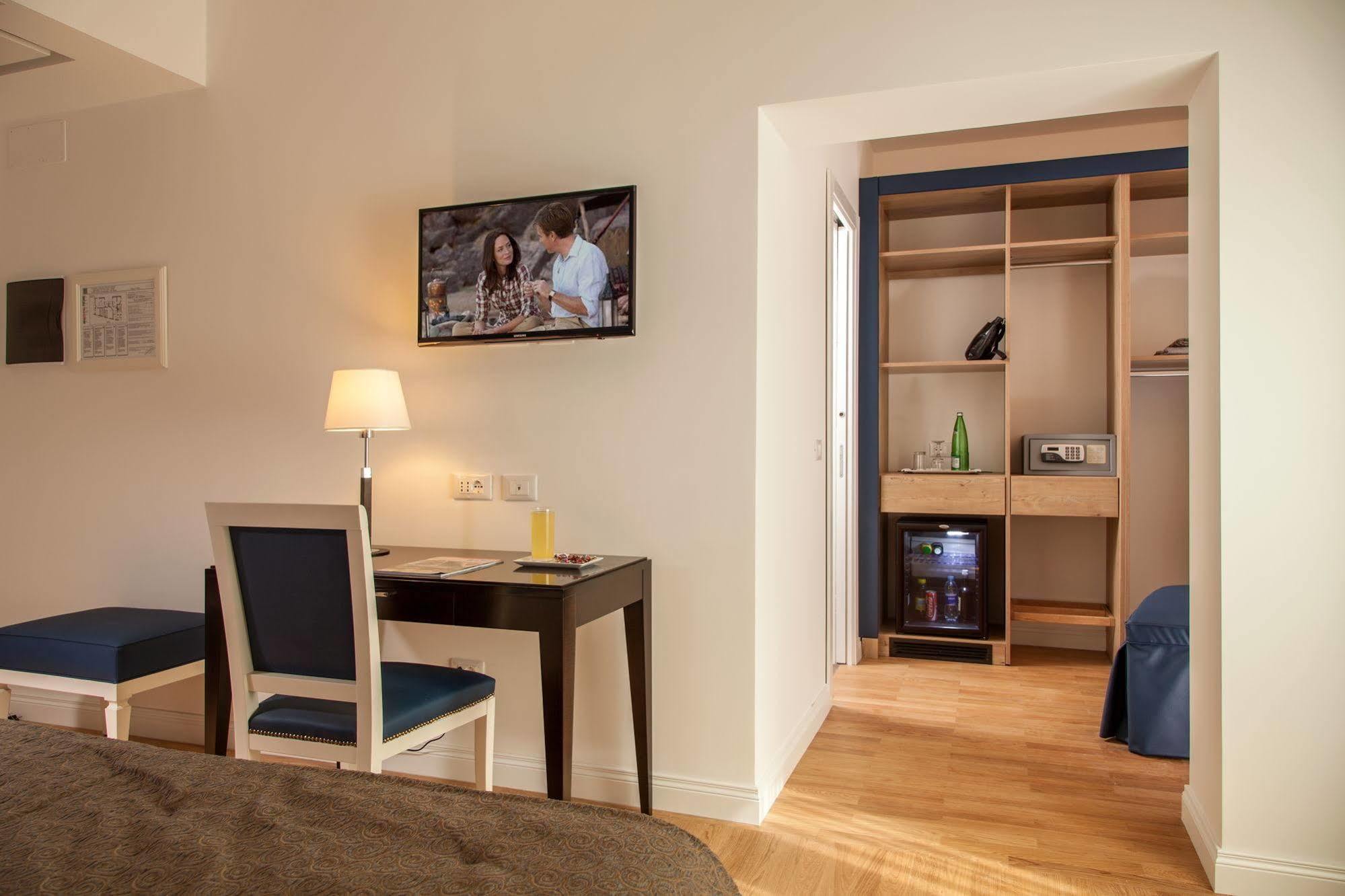 Floris Hotel Roma Exterior foto